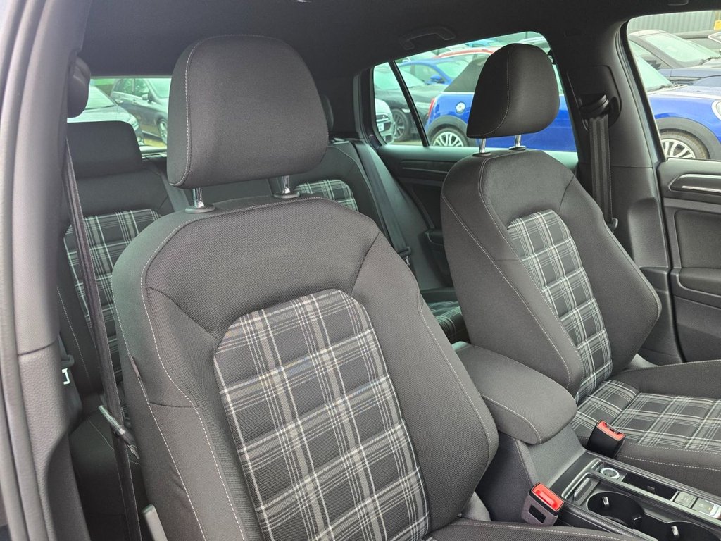 Used Volkswagen Golf 2018 for sale - 76634932: Photo 28