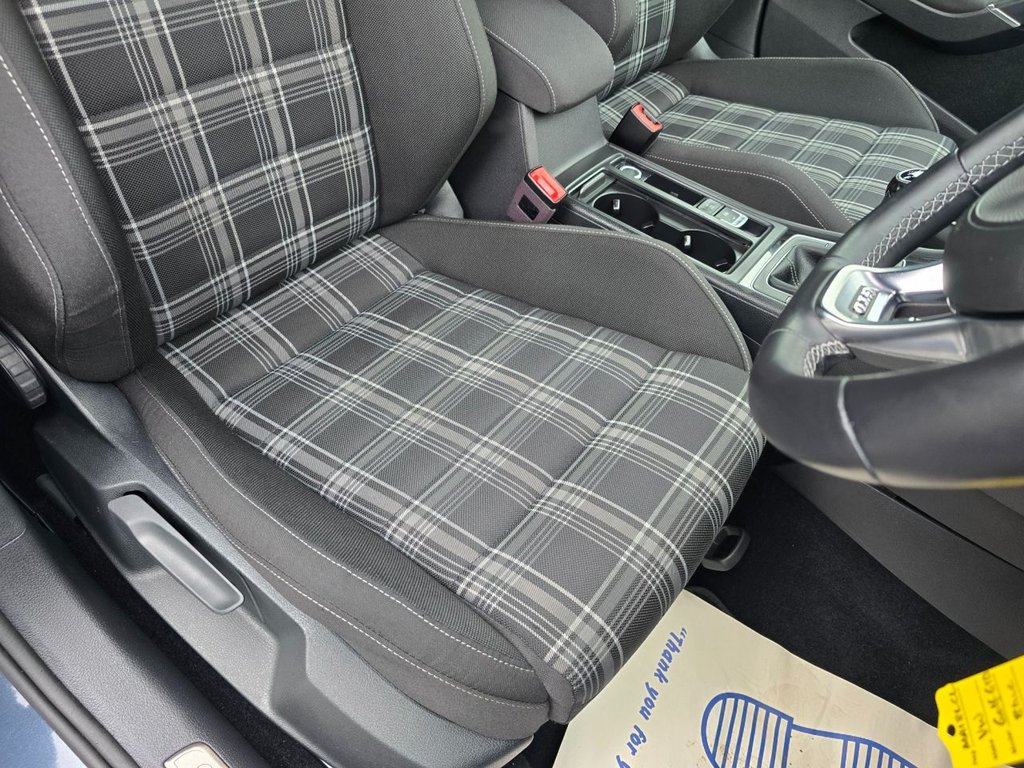 Used Volkswagen Golf 2018 for sale - 76634932: Photo 29