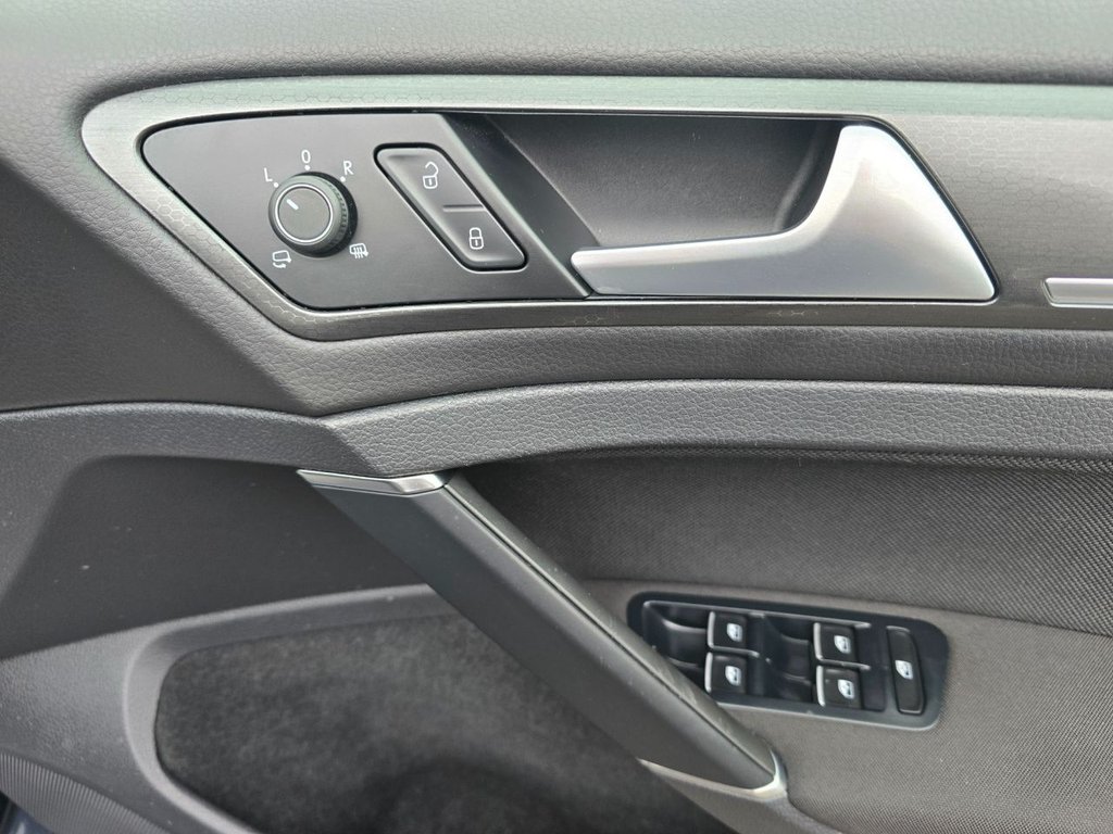 Used Volkswagen Golf 2018 for sale - 76634932: Photo 31