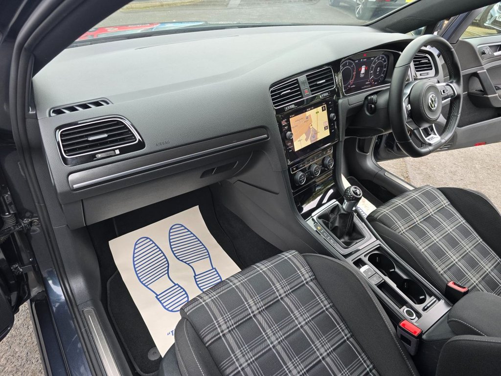 Used Volkswagen Golf 2018 for sale - 76634932: Photo 33