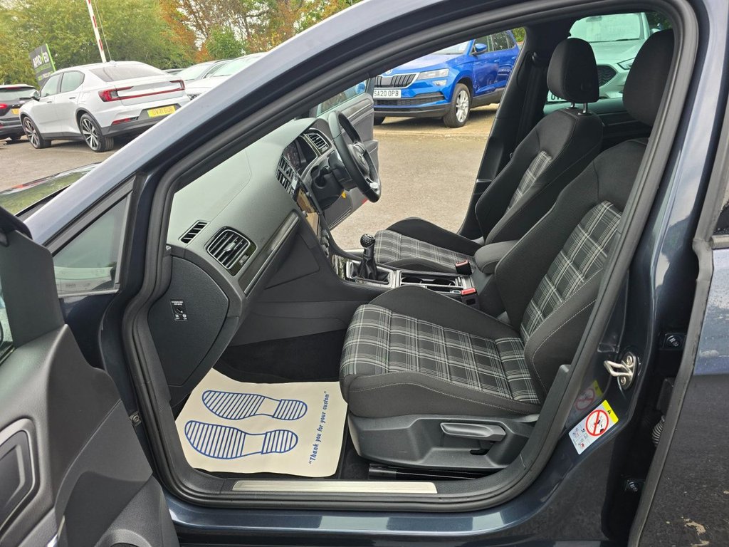 Used Volkswagen Golf 2018 for sale - 76634932: Photo 38