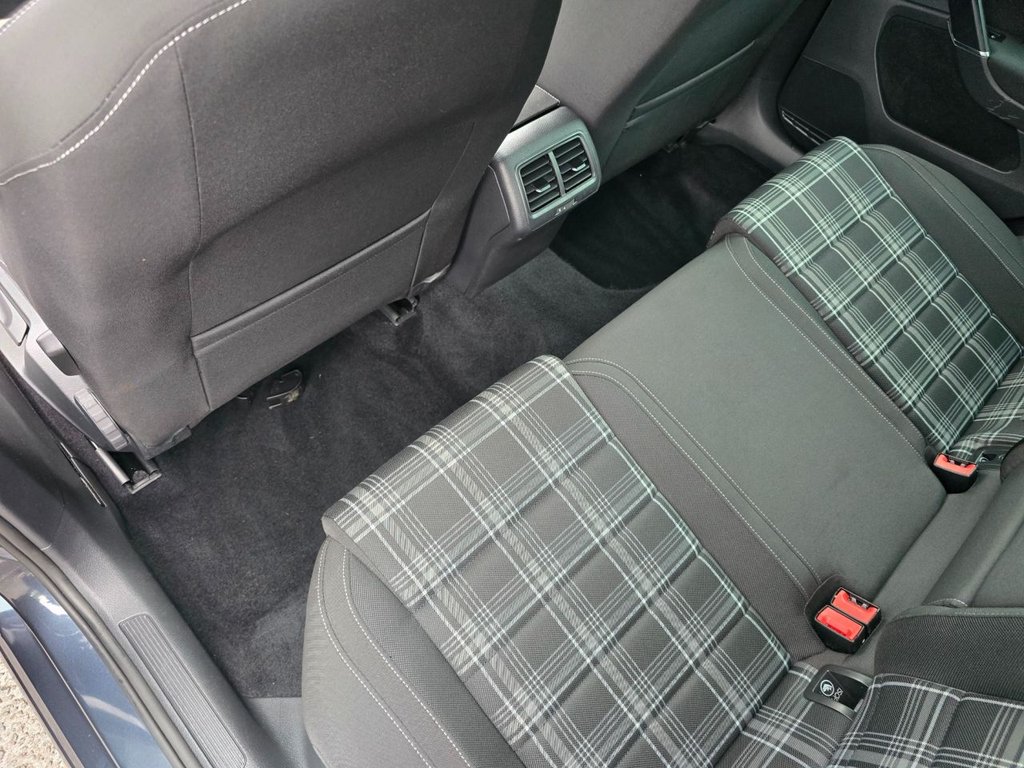 Used Volkswagen Golf 2018 for sale - 76634932: Photo 41