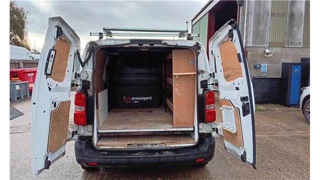 Used Peugeot Expert 2021 for sale - 76797930: Photo 11