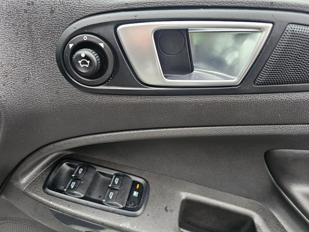 Used Ford Ecosport 2016 for sale - 77780570: Photo 28