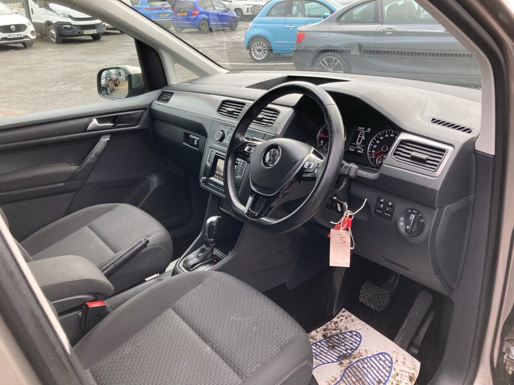 Used Volkswagen Caddy Maxi Life 2018 for sale - 77302305: Photo 16