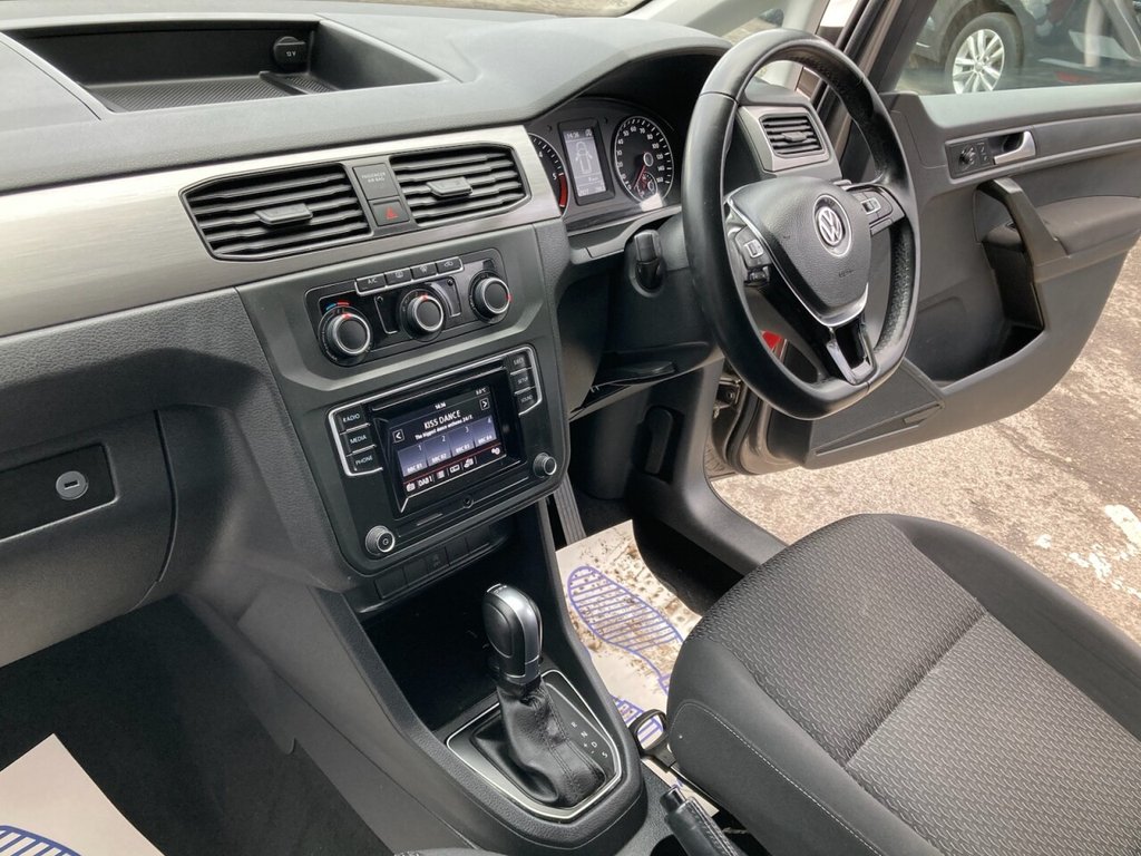 Used Volkswagen Caddy Maxi Life 2018 for sale - 77302305: Photo 30