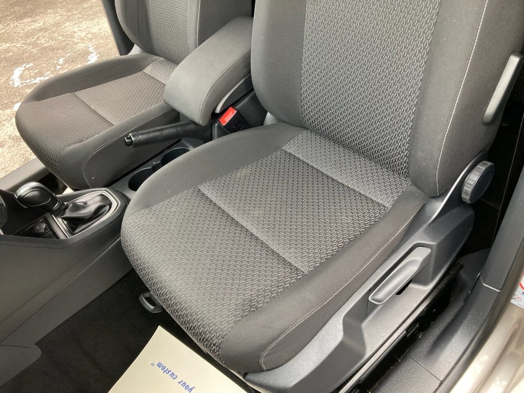 Used Volkswagen Caddy Maxi Life 2018 for sale - 77302305: Photo 32