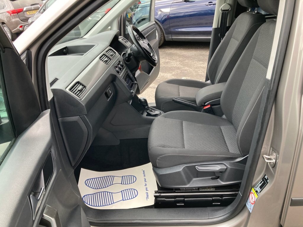 Used Volkswagen Caddy Maxi Life 2018 for sale - 77302305: Photo 33