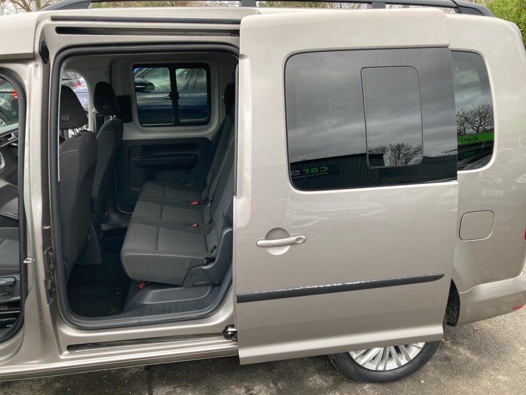 Used Volkswagen Caddy Maxi Life 2018 for sale - 77302305: Photo 35