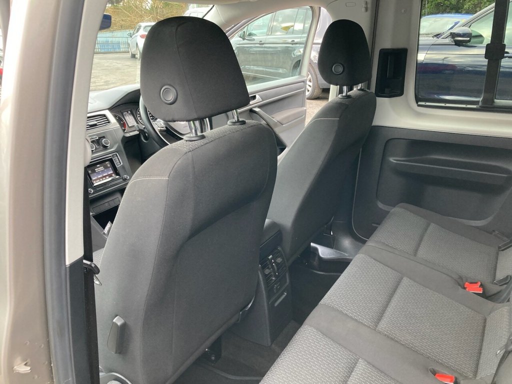 Used Volkswagen Caddy Maxi Life 2018 for sale - 77302305: Photo 38