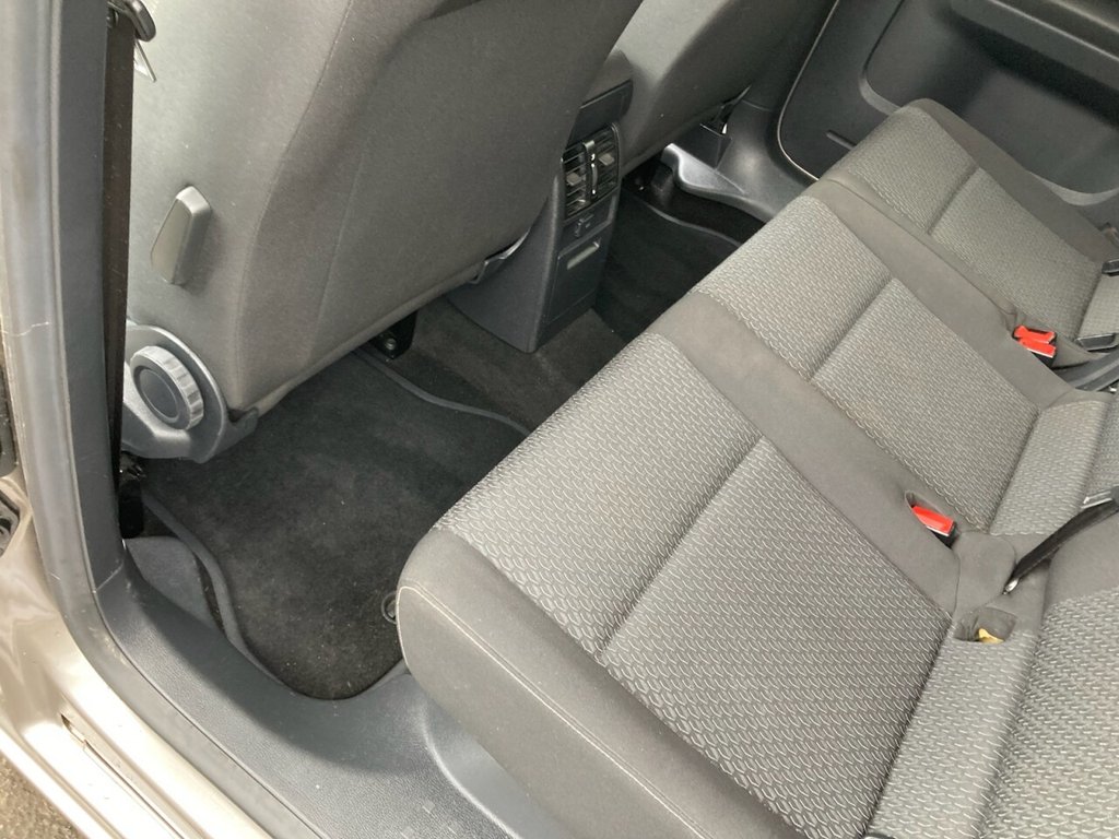 Used Volkswagen Caddy Maxi Life 2018 for sale - 77302305: Photo 39