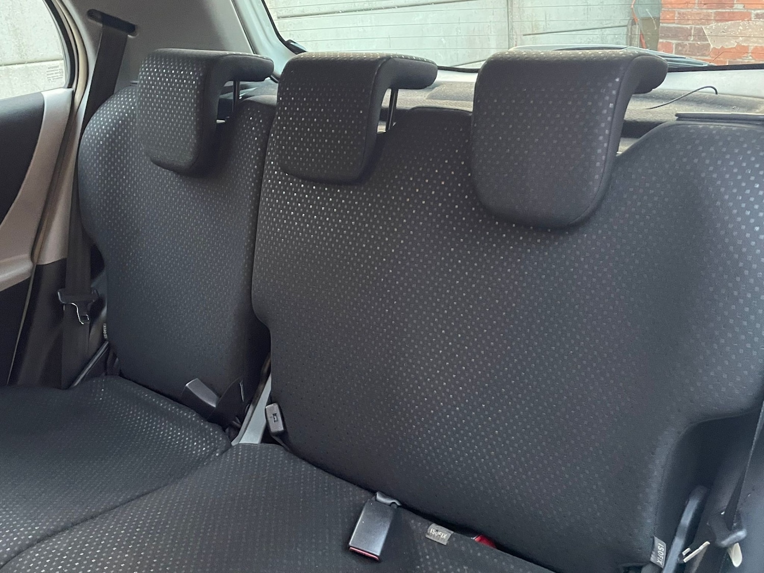 Used Toyota Yaris 2011 for sale - 76567863: Photo 33