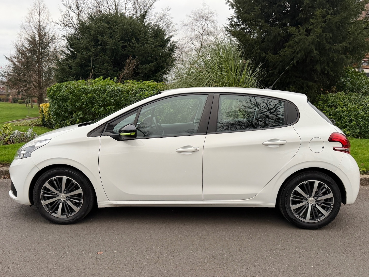 Used Peugeot 208 2016 for sale - 77160825: Photo 10