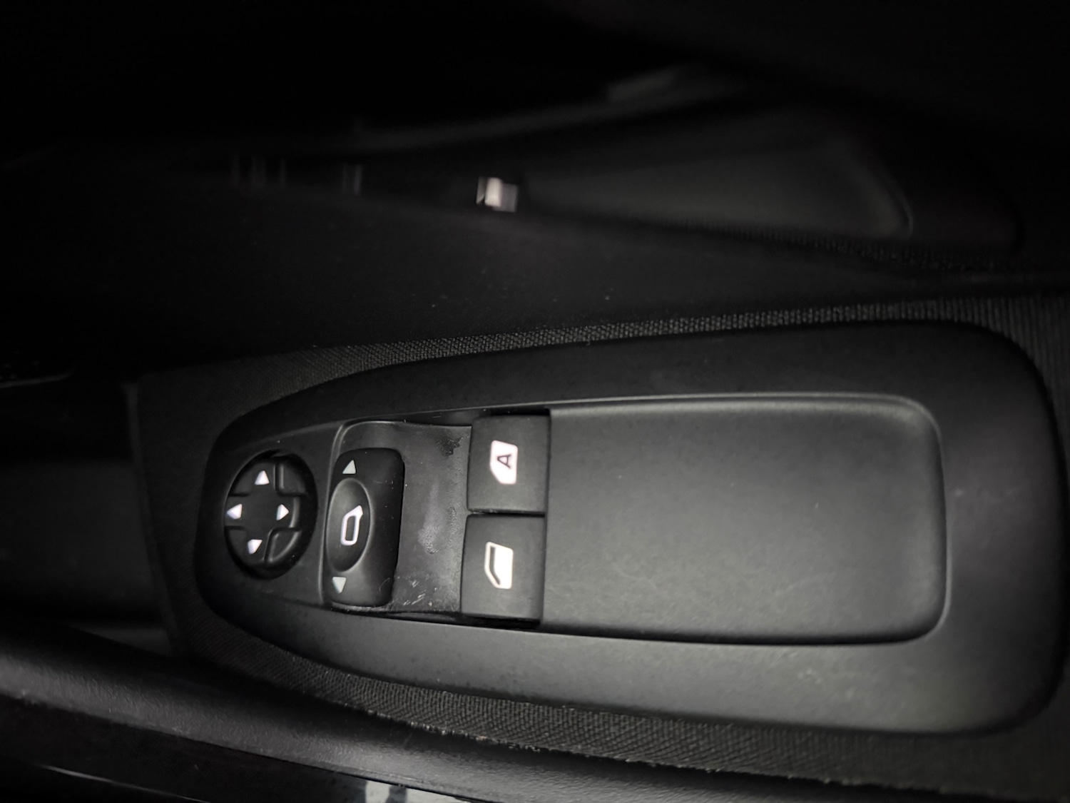 Used Peugeot 208 2016 for sale - 77160825: Photo 35