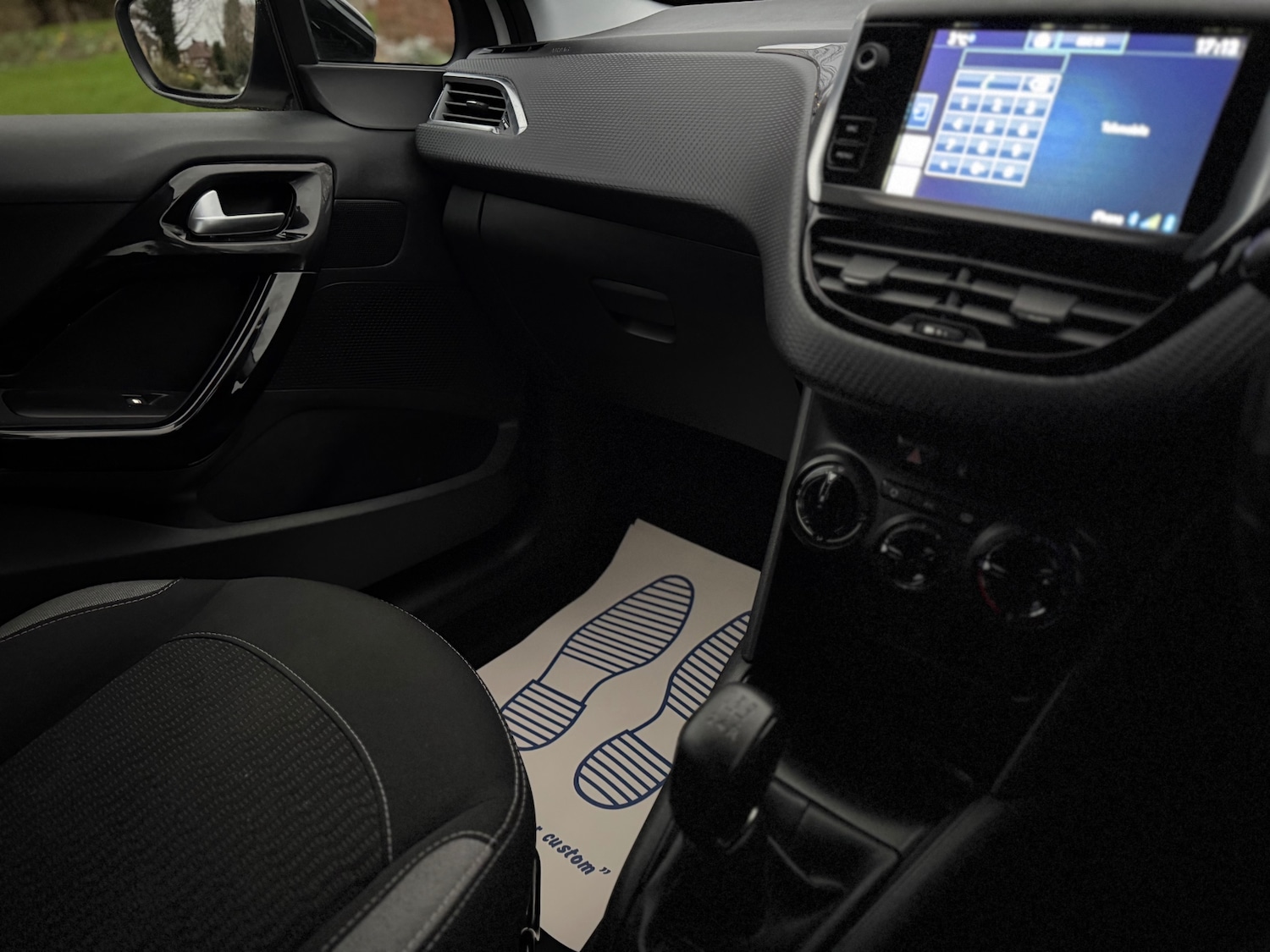 Used Peugeot 208 2016 for sale - 77160825: Photo 36