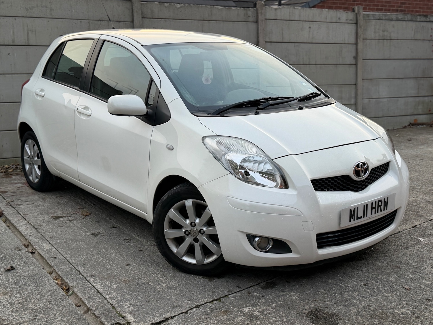 Used Toyota Yaris 2011 for sale - 76497090: Photo 1