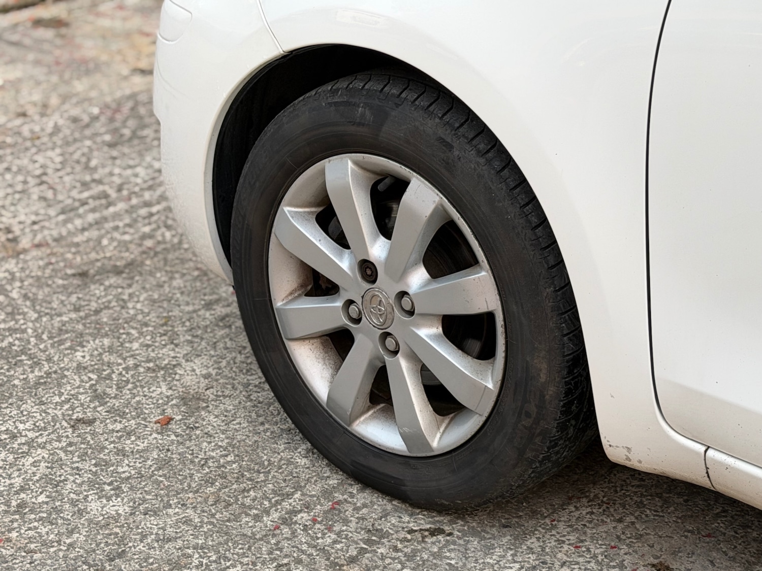 Used Toyota Yaris 2011 for sale - 76497090: Photo 15