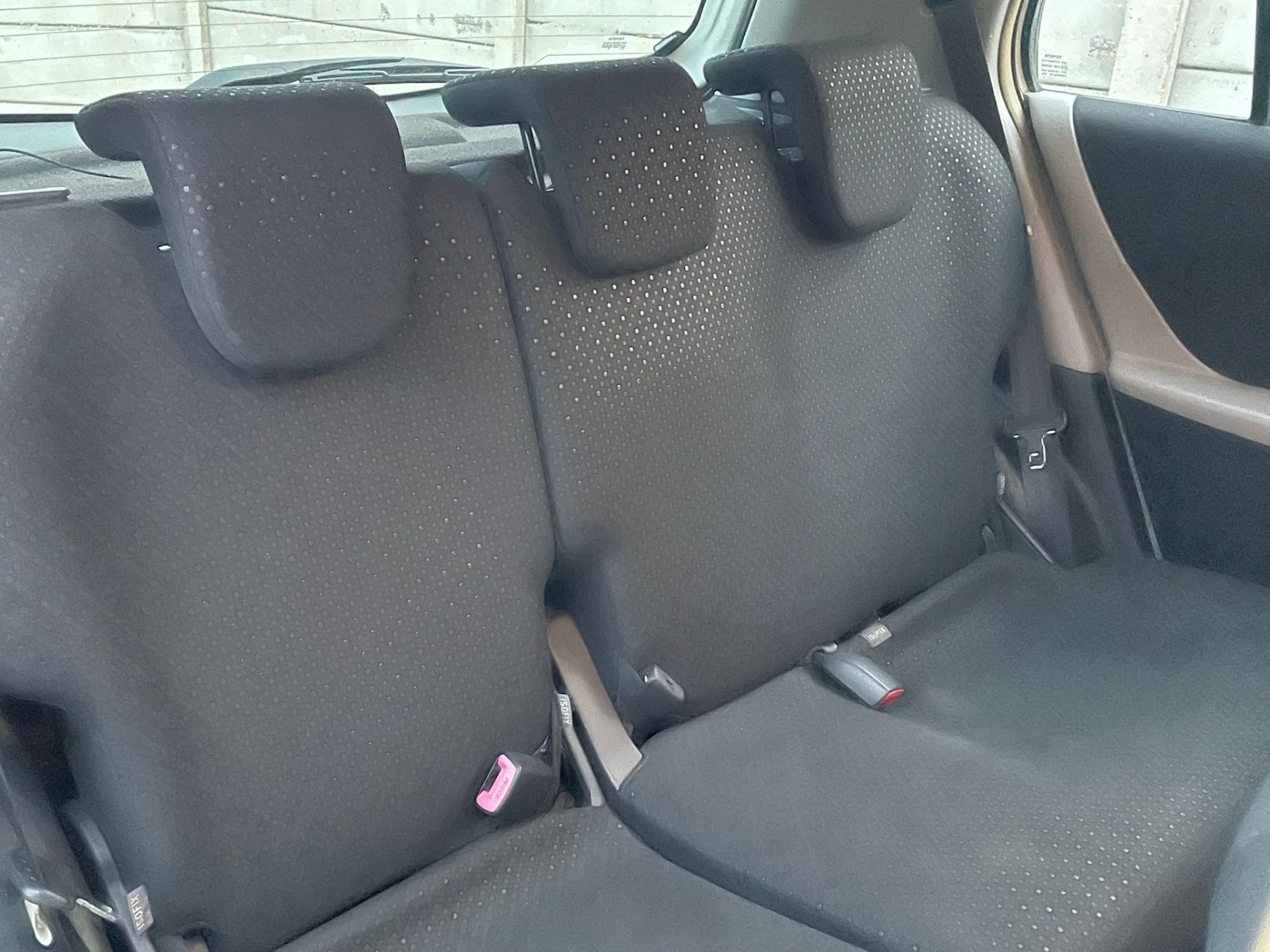 Used Toyota Yaris 2011 for sale - 76497090: Photo 31