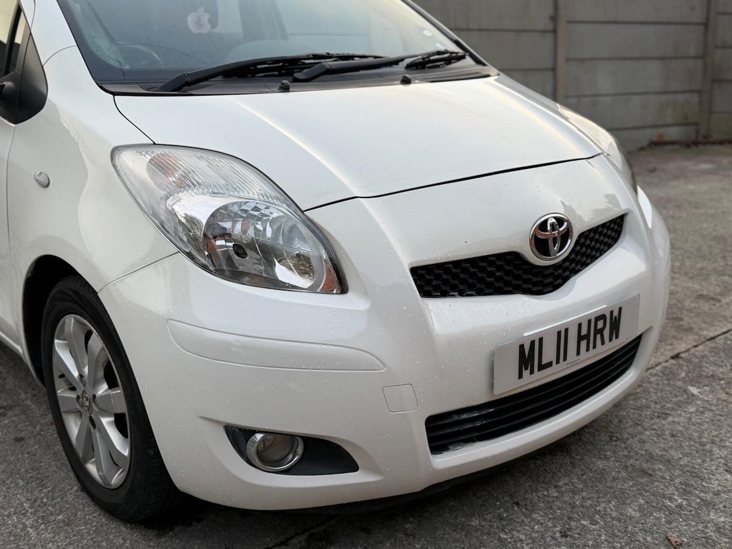 Used Toyota Yaris 2011 for sale - 76497090: Photo 5