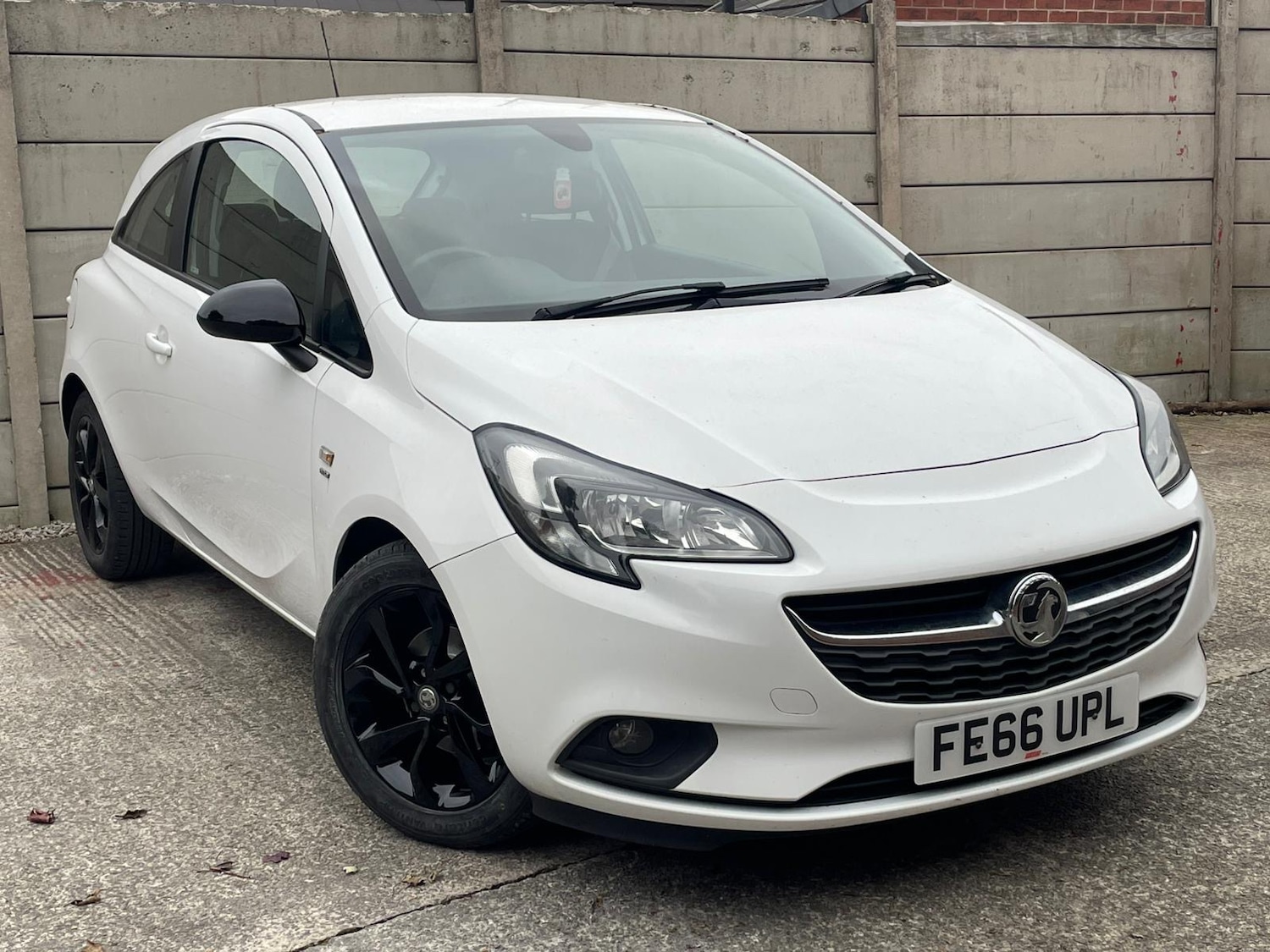 Used Vauxhall Corsa 2016 for sale - 76353721: Photo 1