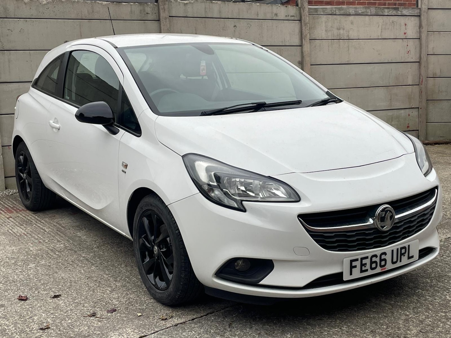 Used Vauxhall Corsa 2016 for sale - 76353721: Photo 2