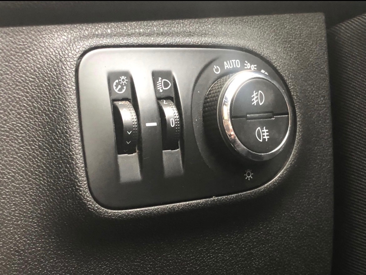 Used Vauxhall Corsa 2016 for sale - 76353721: Photo 25