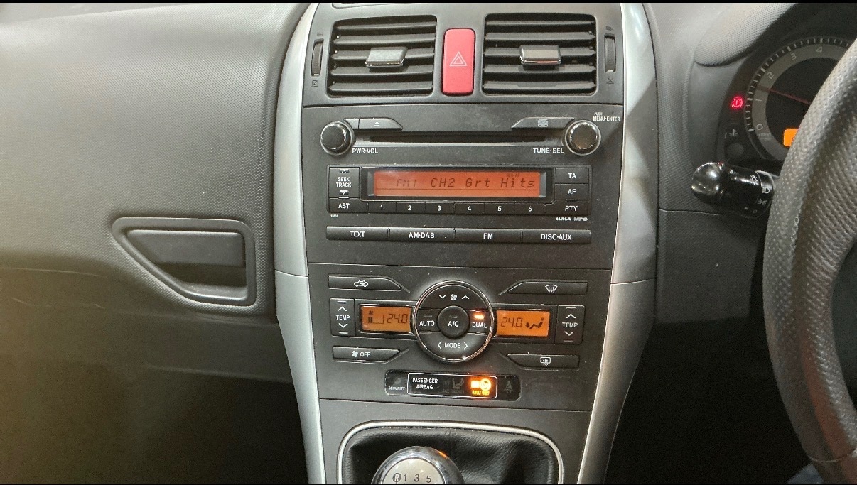 Used Toyota Auris 2011 for sale - 76608835: Photo 20