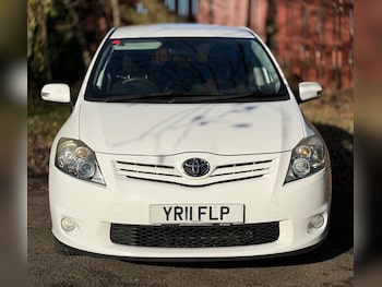 Used Toyota Auris 2011 for sale - 76608835: Photo