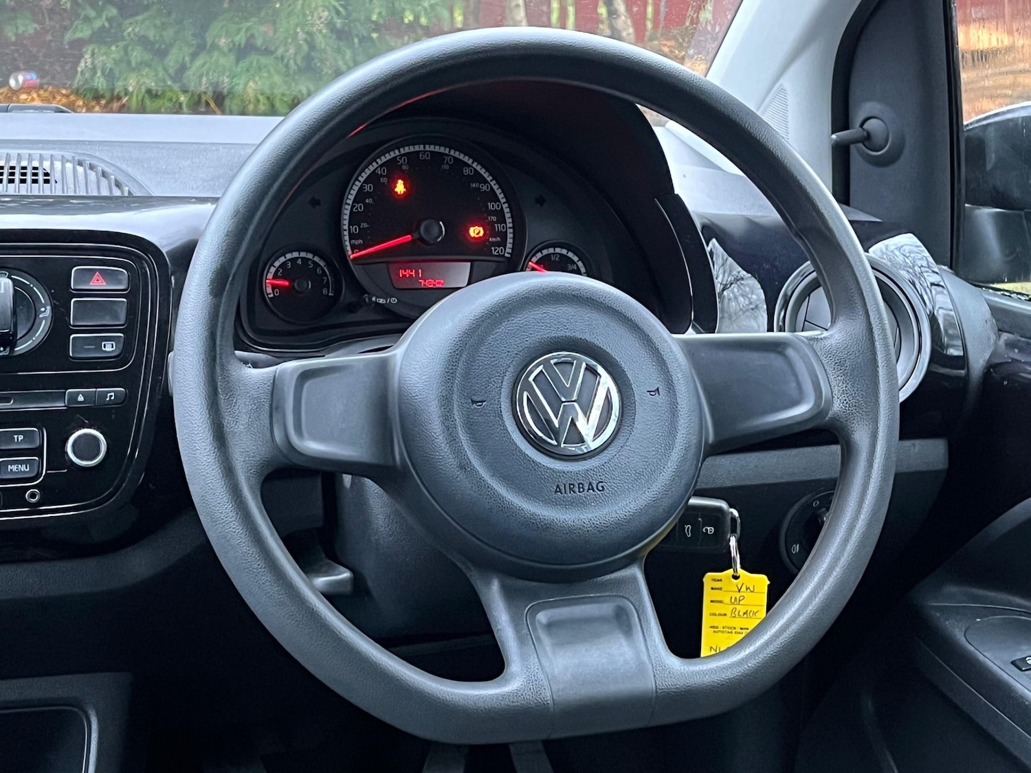 Used Volkswagen up! 2014 for sale - 76748693: Photo 20