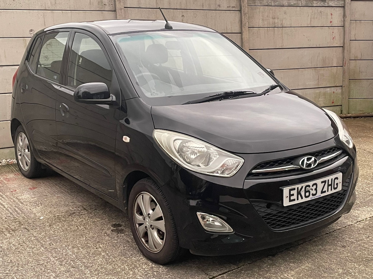 Used Hyundai i10 2013 for sale - 76534155: Photo 2