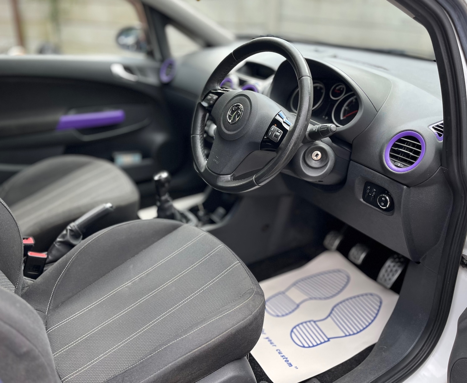 Used Vauxhall Corsa 2012 for sale - 76355359: Photo 10