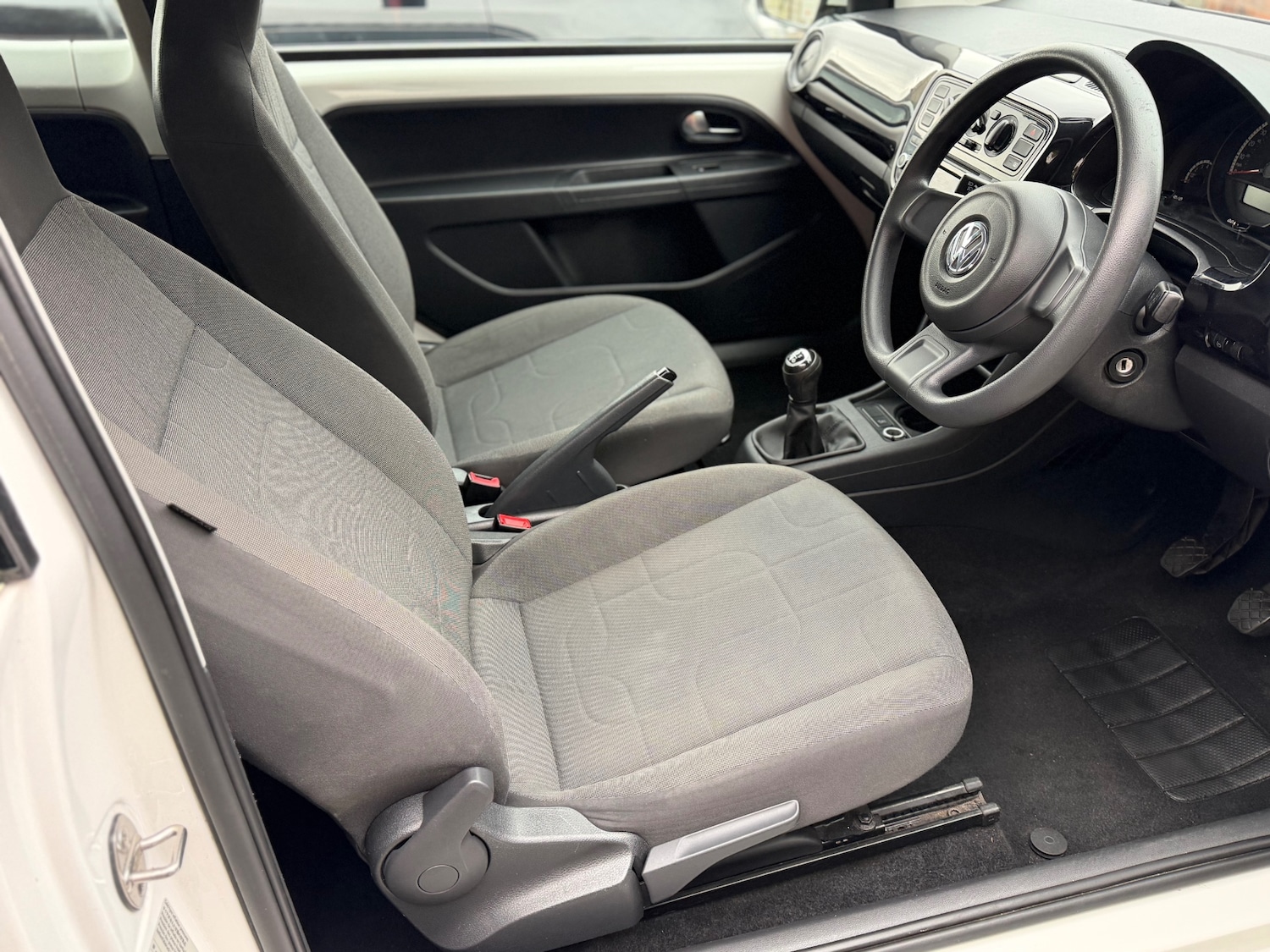 Used Volkswagen up! 2015 for sale - 76518109: Photo 37