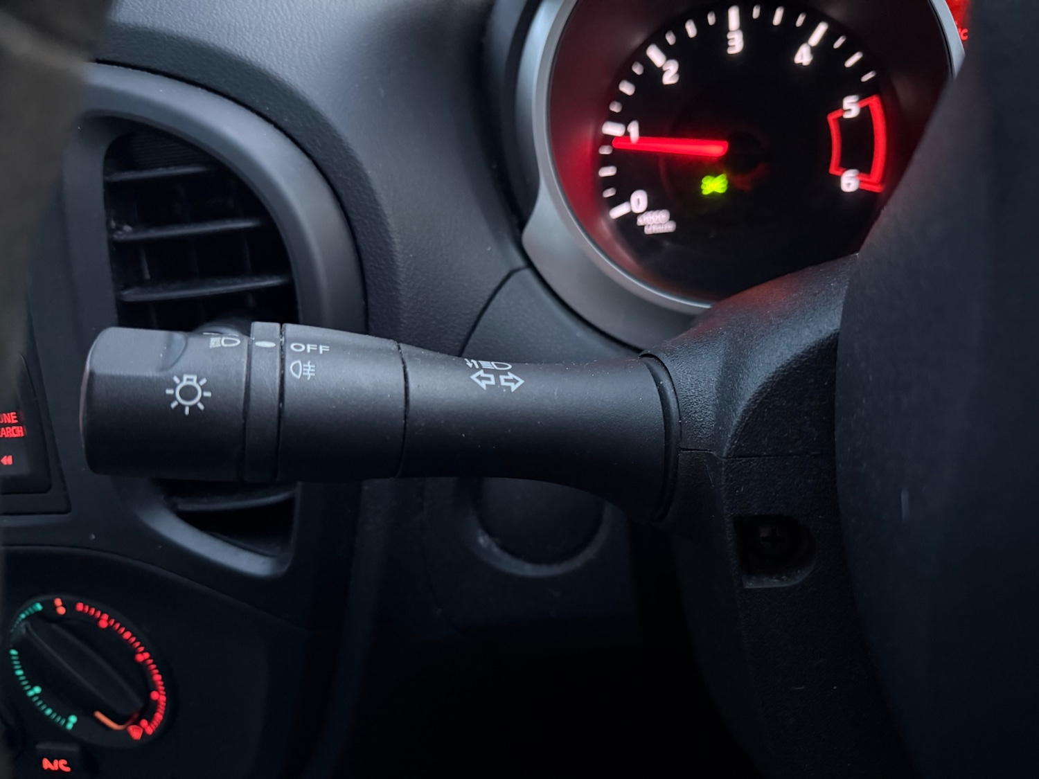 Used Nissan Juke 2014 for sale - 77022983: Photo 17