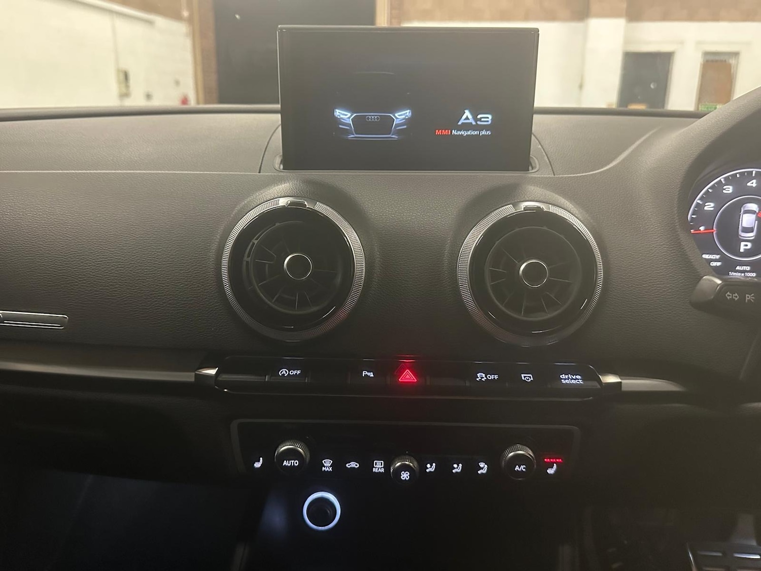 Used Audi A3 2018 for sale - 76976902: Photo 18