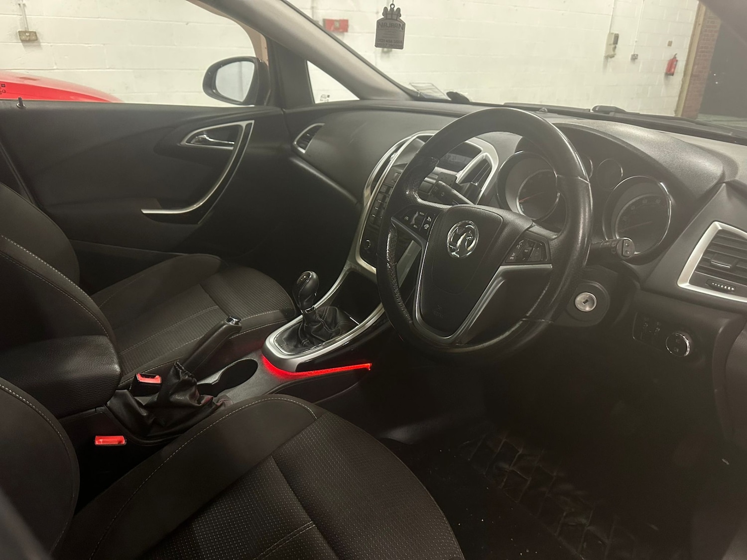 Used Vauxhall Astra 2012 for sale - 76975401: Photo 8