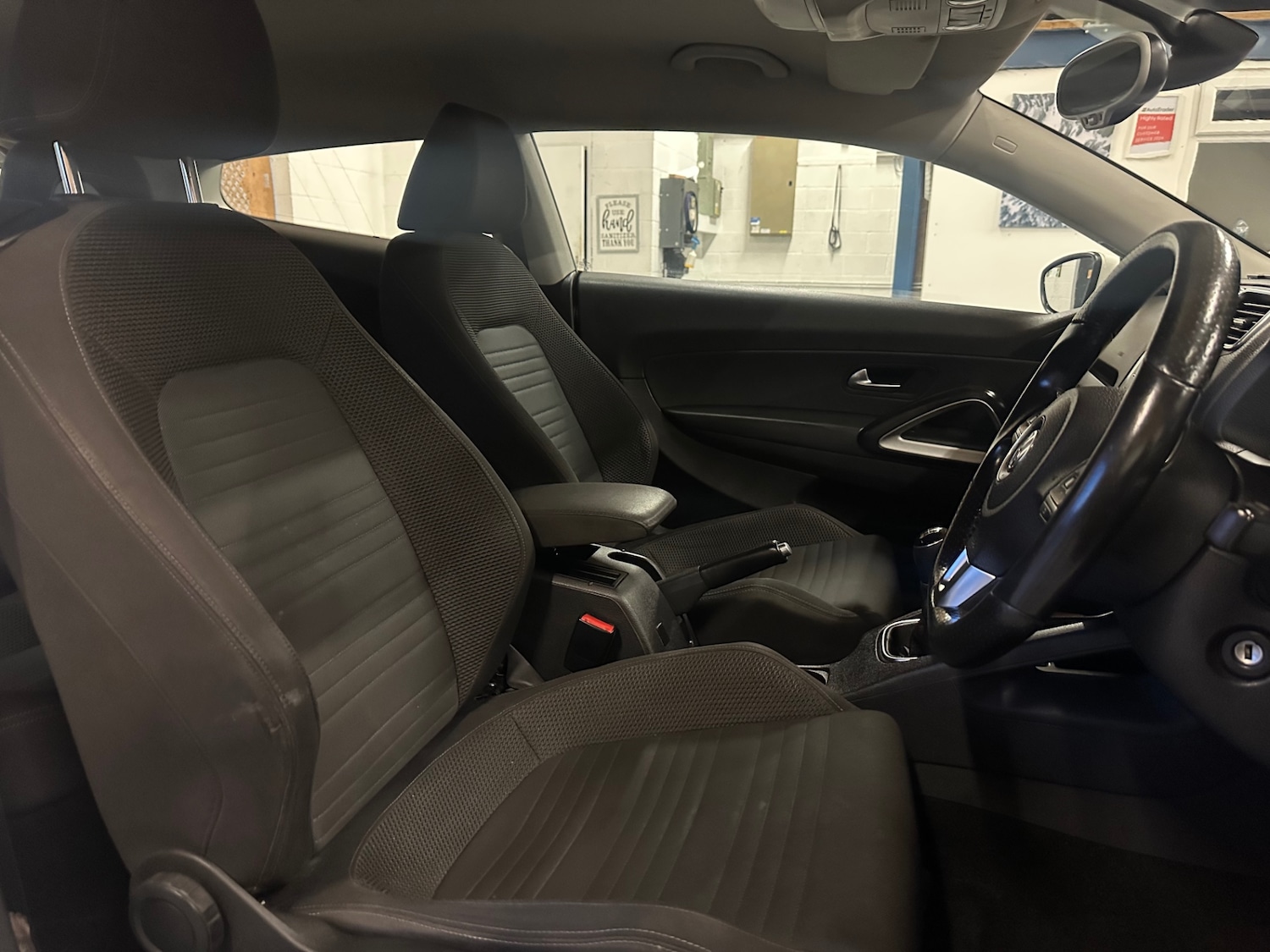 Used Volkswagen Scirocco 2014 for sale - 77340306: Photo 7