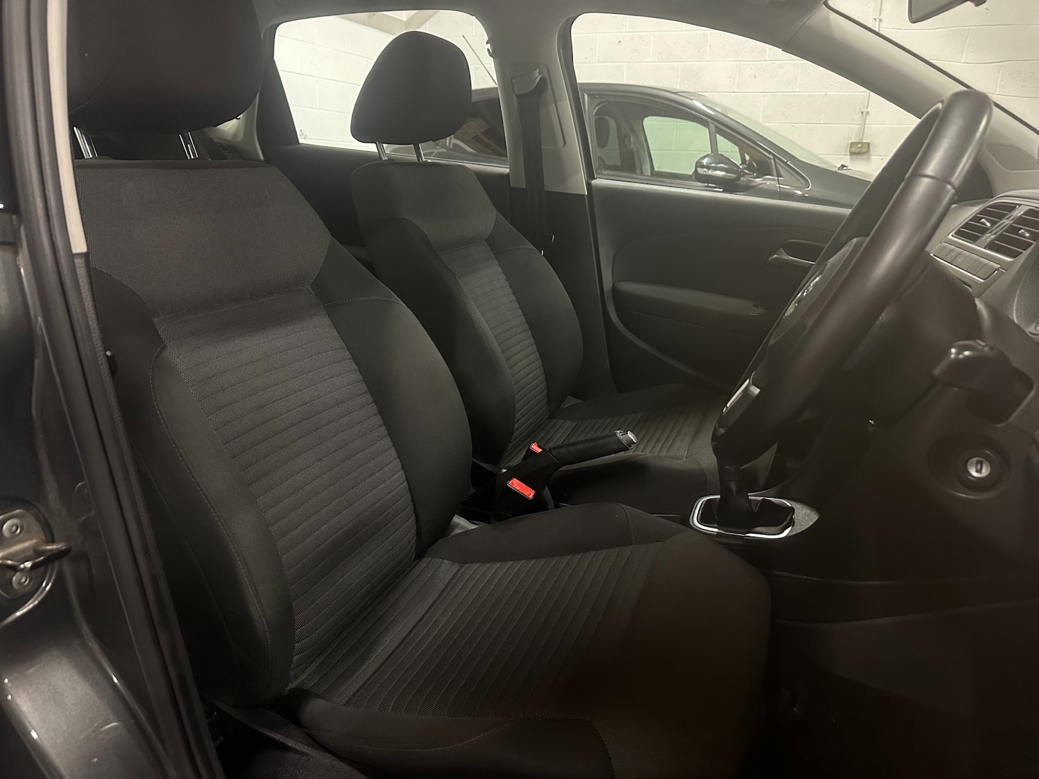 Used Volkswagen Polo 2011 for sale - 76907771: Photo 10