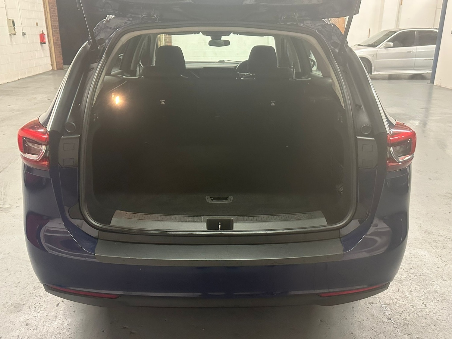 Used Vauxhall Insignia 2017 for sale - 76975164: Photo 19