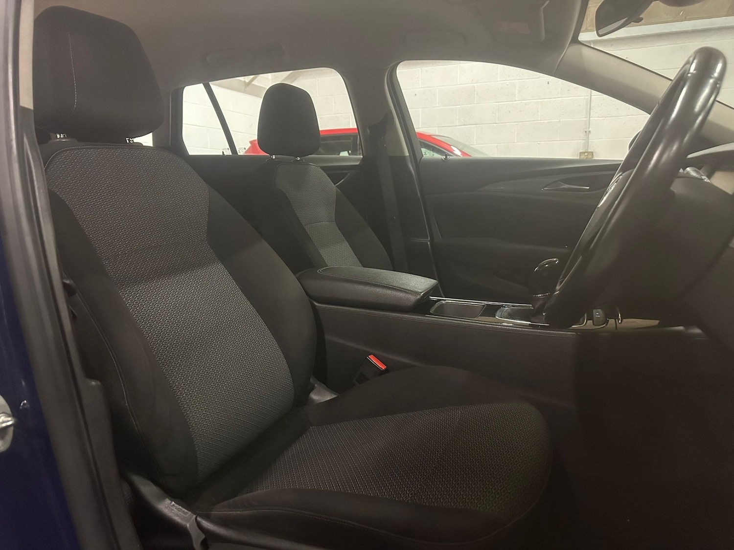 Used Vauxhall Insignia 2017 for sale - 76975164: Photo 5