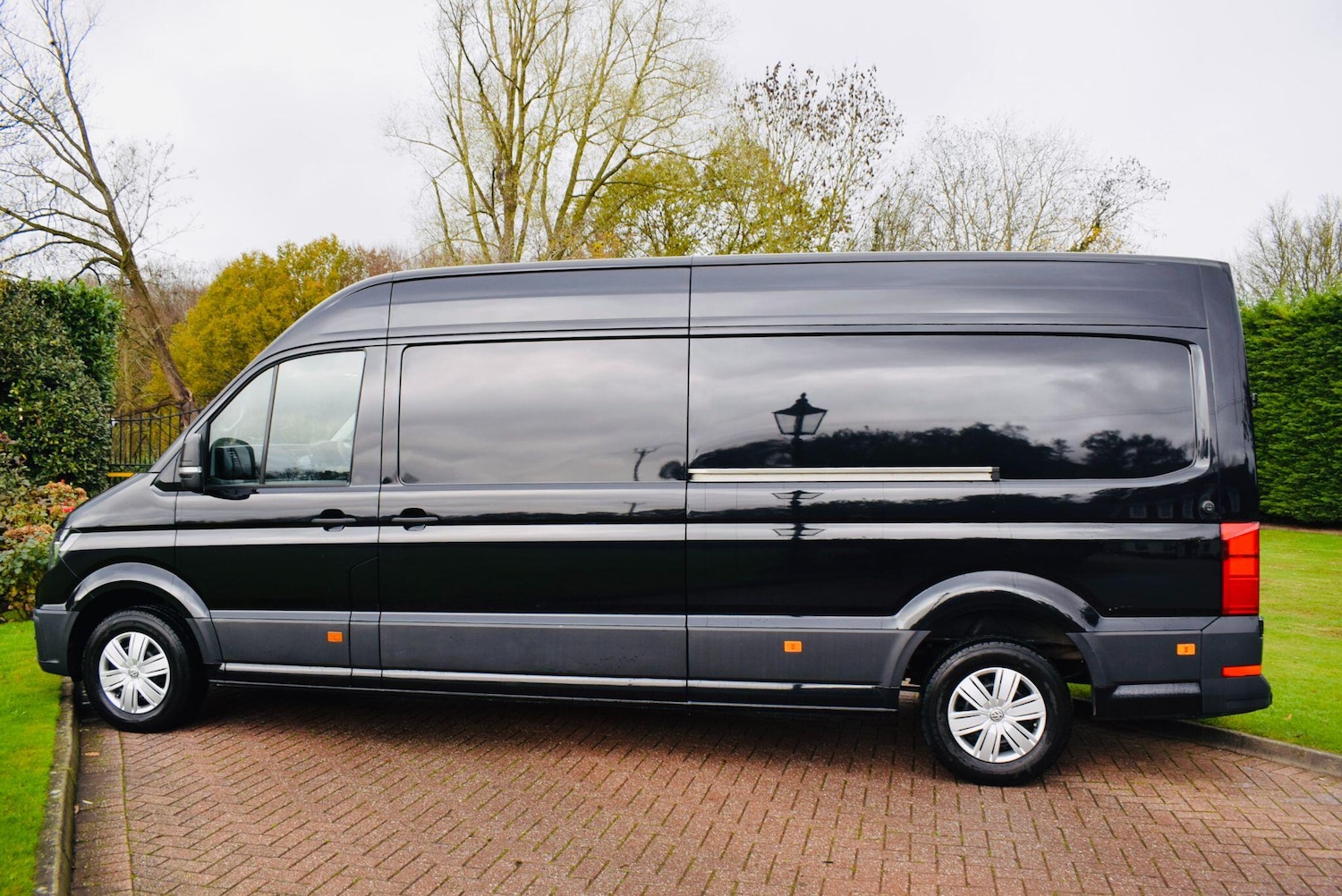 Used Volkswagen Crafter 2024 for sale - 76689324: Photo 2