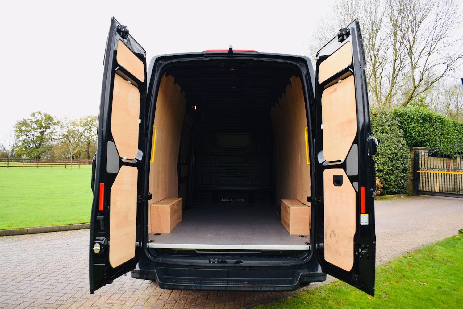 Used Volkswagen Crafter 2024 for sale - 76689324: Photo 9