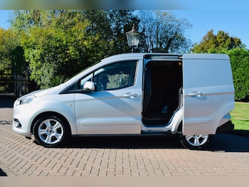Used Ford Transit Courier 2022 for sale - 76200991: Photo 2