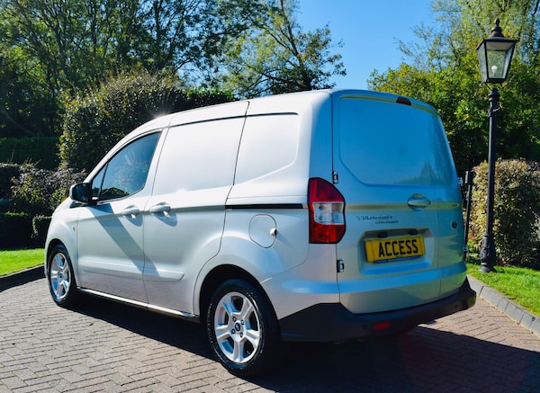 Used Ford Transit Courier 2022 for sale - 76200991: Photo 3