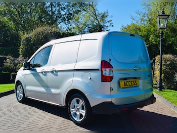 Used Ford Transit Courier 2022 for sale - 76200991: Photo 3