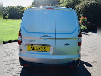 Used Ford Transit Courier 2022 for sale - 76200991: Photo 4