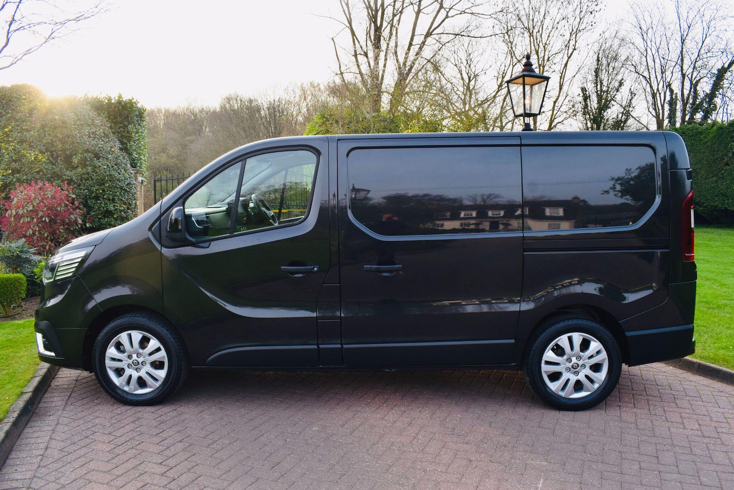 Used Renault Trafic 2023 for sale - 77969836: Photo 2