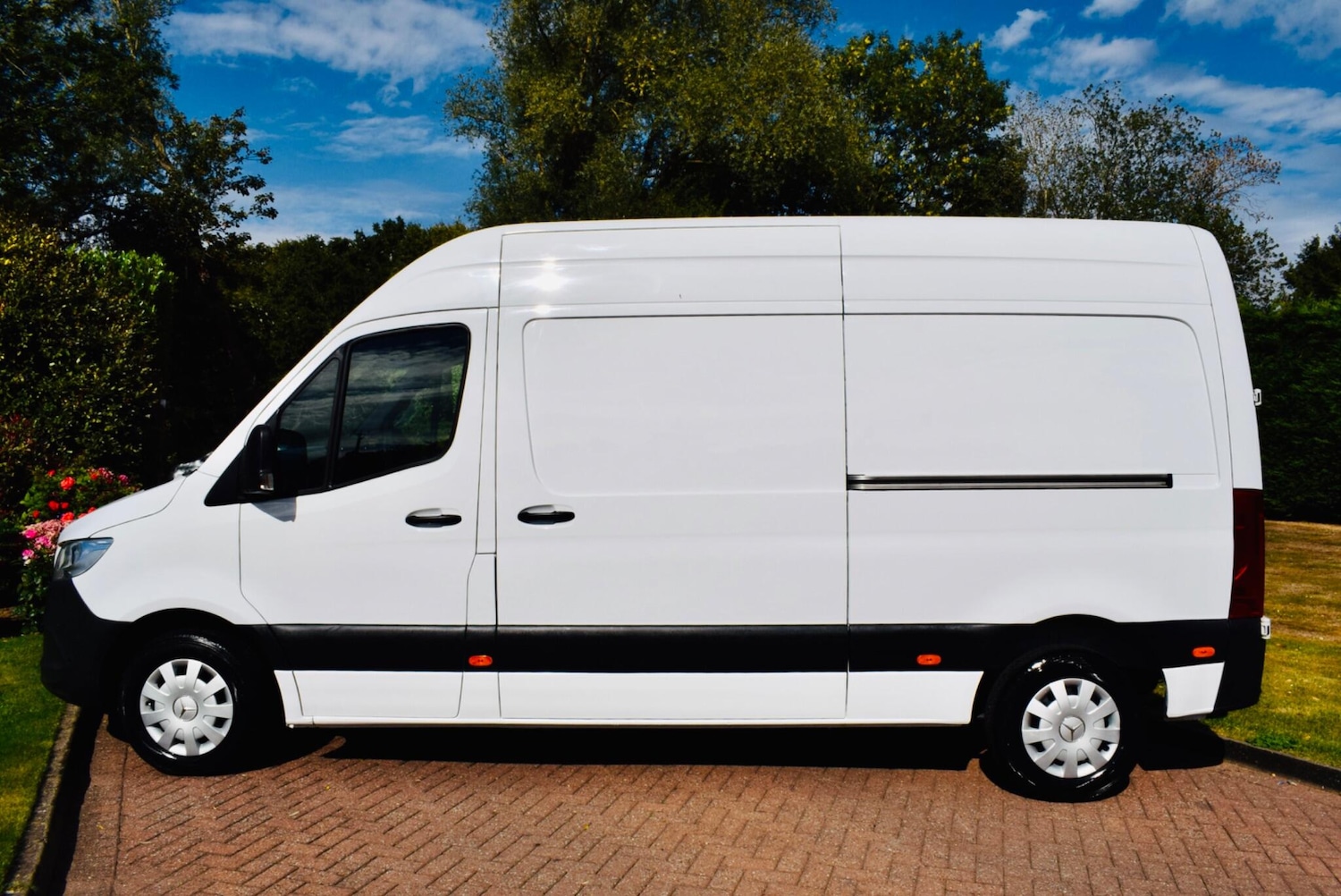 Used Mercedes-Benz Sprinter 2021 for sale - 76993264: Photo 2