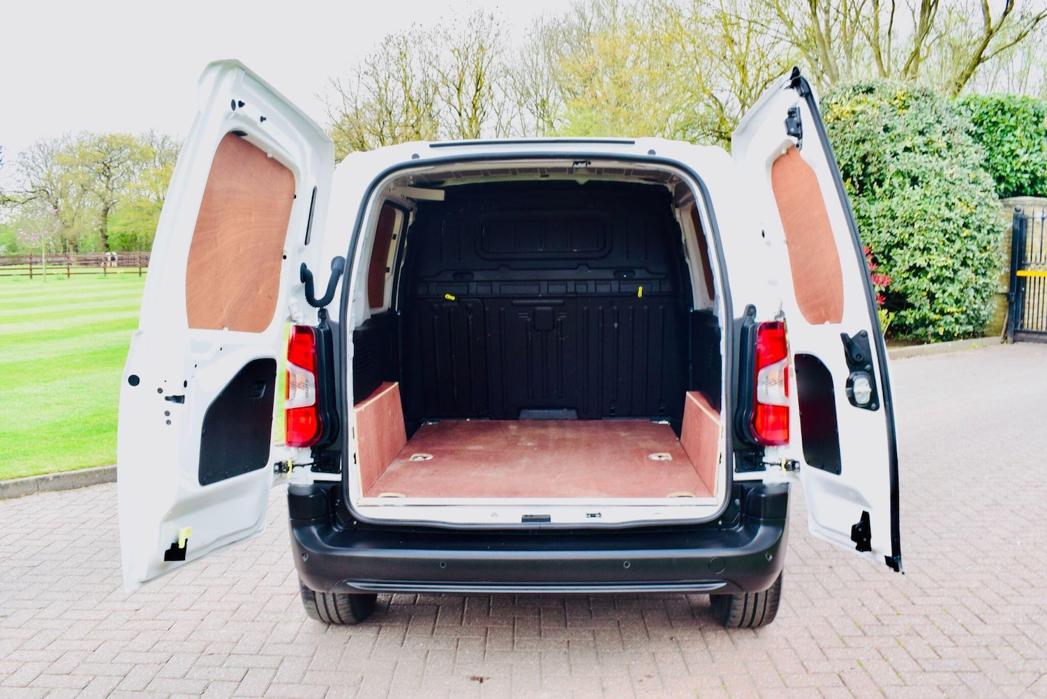 Used Peugeot Partner 2022 for sale - 78128151: Photo 8