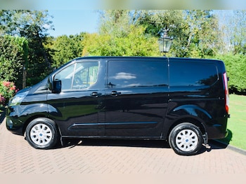 Used Ford Transit Custom 2023 for sale - 76987920: Photo