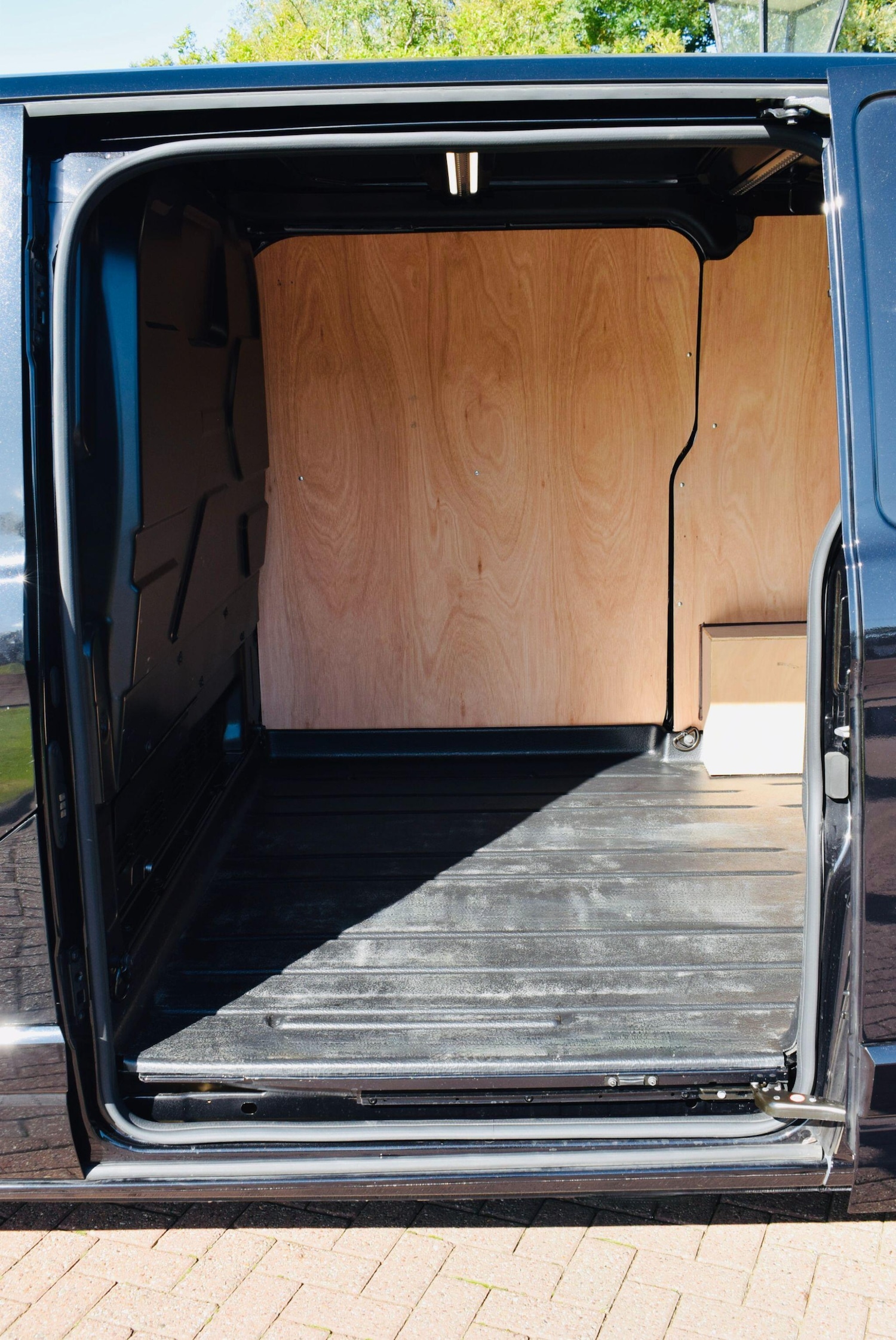 Used Ford Transit Custom 2023 for sale - 76987920: Photo 3